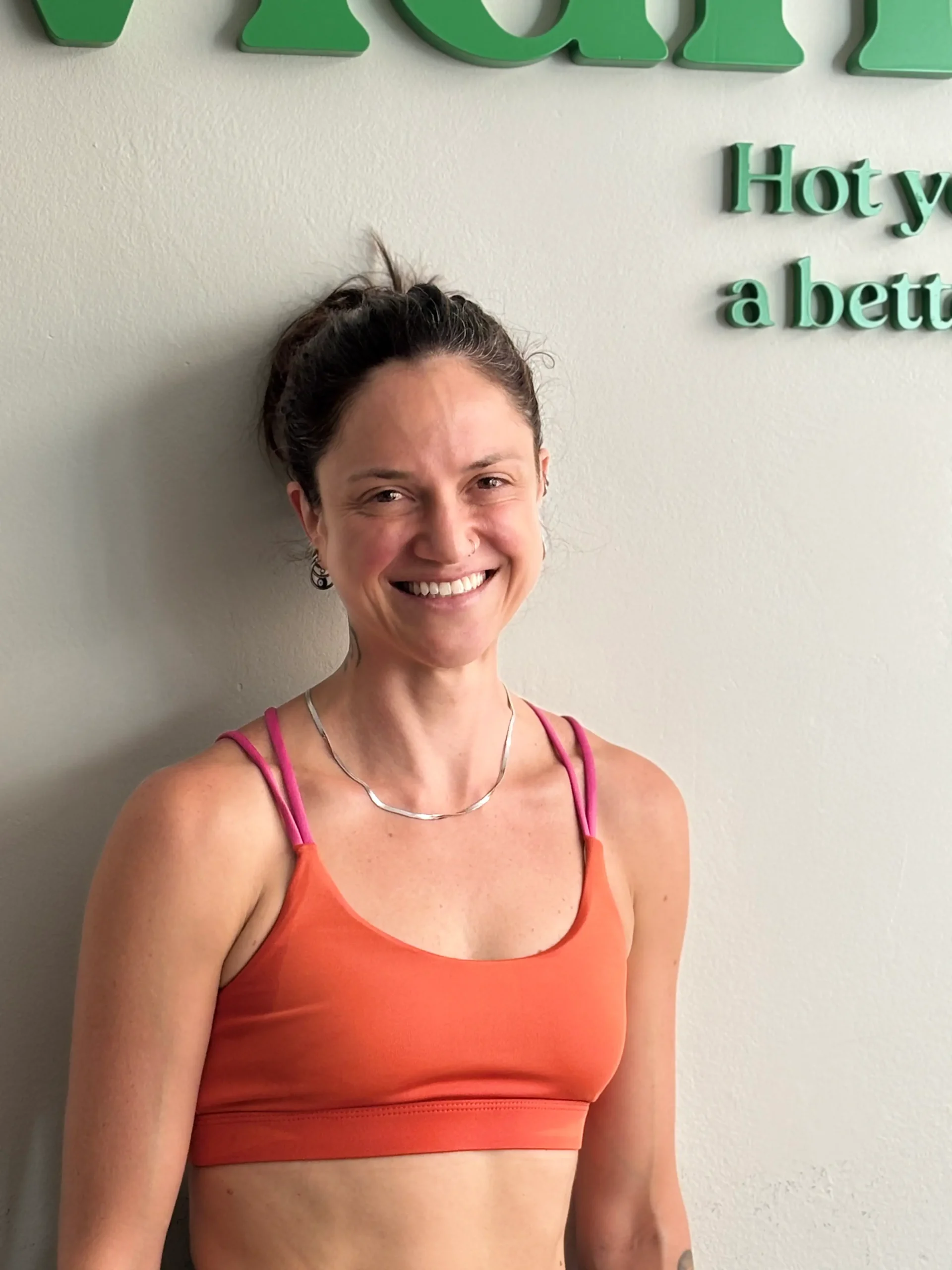 Loury Bastos profesora Vidha Hot Yoga